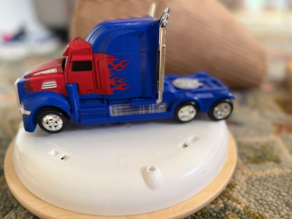Transformers Optimus Prime Transforming Toy Truck